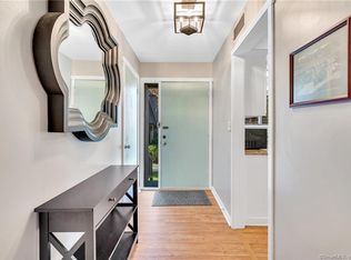 18 Heritage Dr #18, Avon, CT 06001