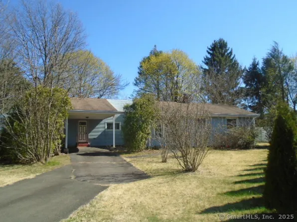 35 Greenhouse Boulevard, West Hartford, CT 06110