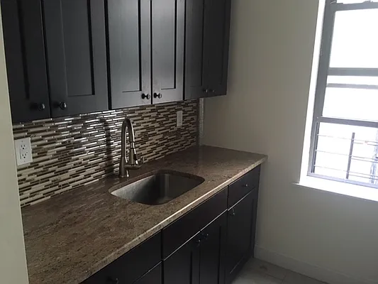 Rented by Arvik Group Real Estate | media 17