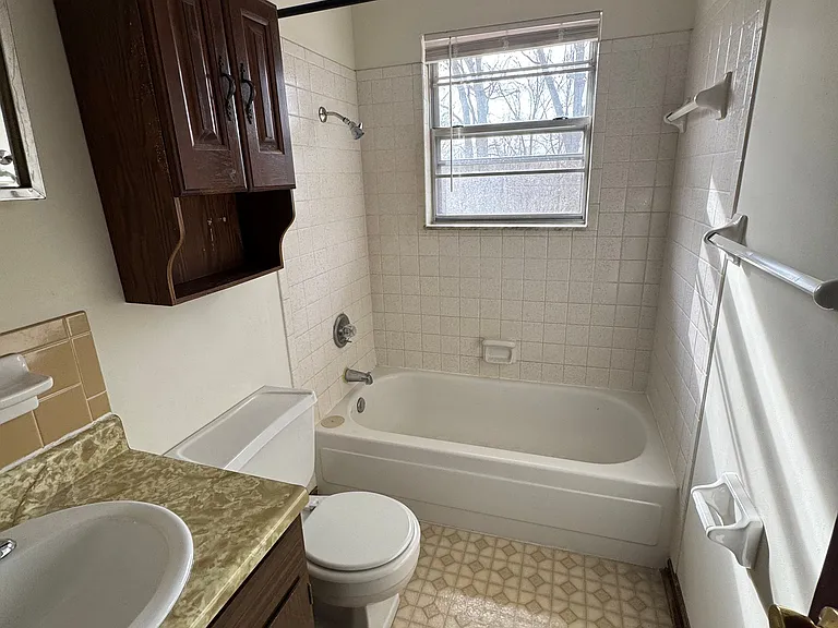 4453 W Bellview Dr #A — Photo 8