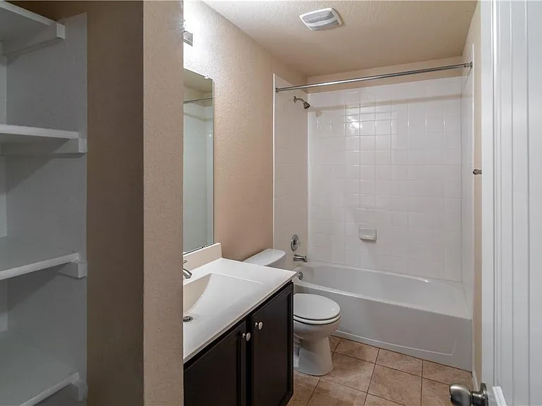137 Moulins Ln — Photo 29