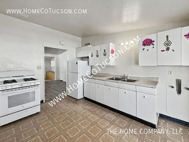 118 W 5th Ave — Photo 14