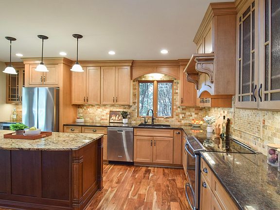 2nd image of 4428 Pleasant Dr