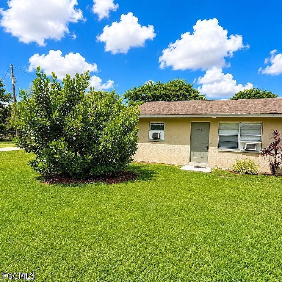 2 bed, 1.0 bath, 700 sqft, $1,095 — Photo 1