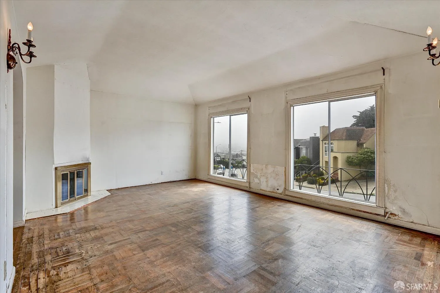 807 Teresita Blvd - Photo 3