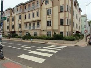 34 Brookline St #1A, Cambridge, MA 02139