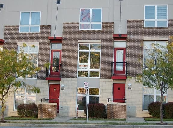 2nd image of 2945 McGee Trafficway