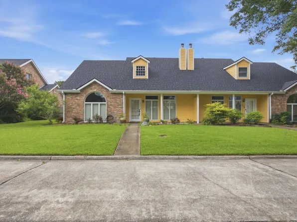 4105 Oak Point Ln, Lake Charles, LA 70611