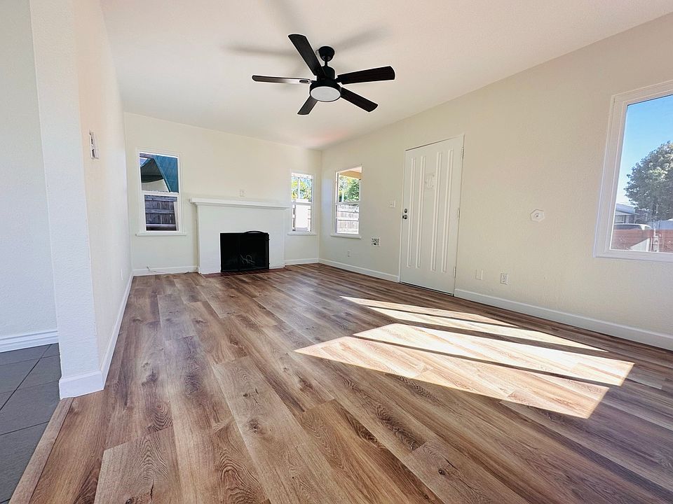 1st image of 3764 36th St