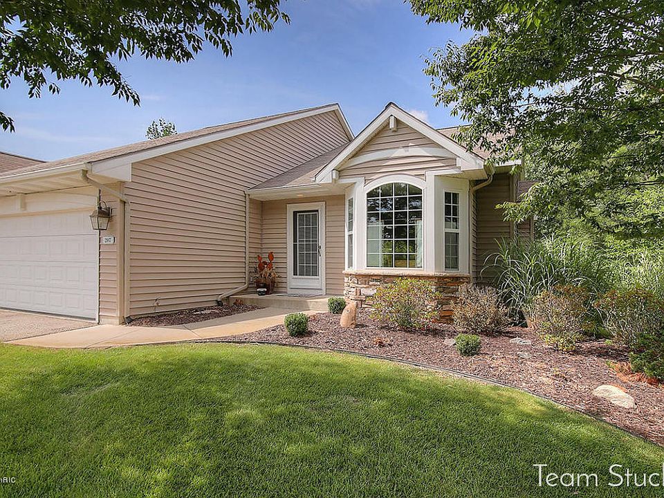 1st image of 207 Water Lily Way NE #27