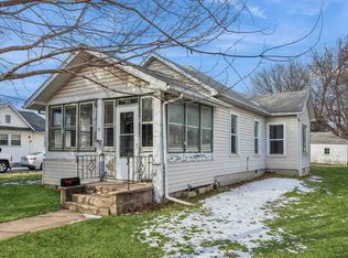 122 W Pine St, Marengo, IA 52301
