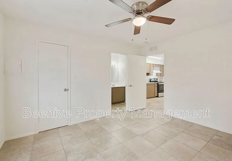 1634 E Monroe St #2 — Photo 12