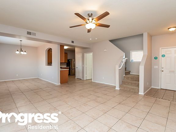 5th image of 828 W Saint Anne Ave