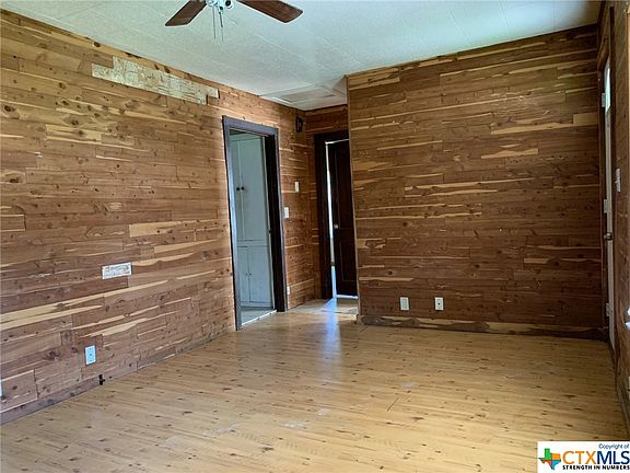5th image of 2417 Bridge St