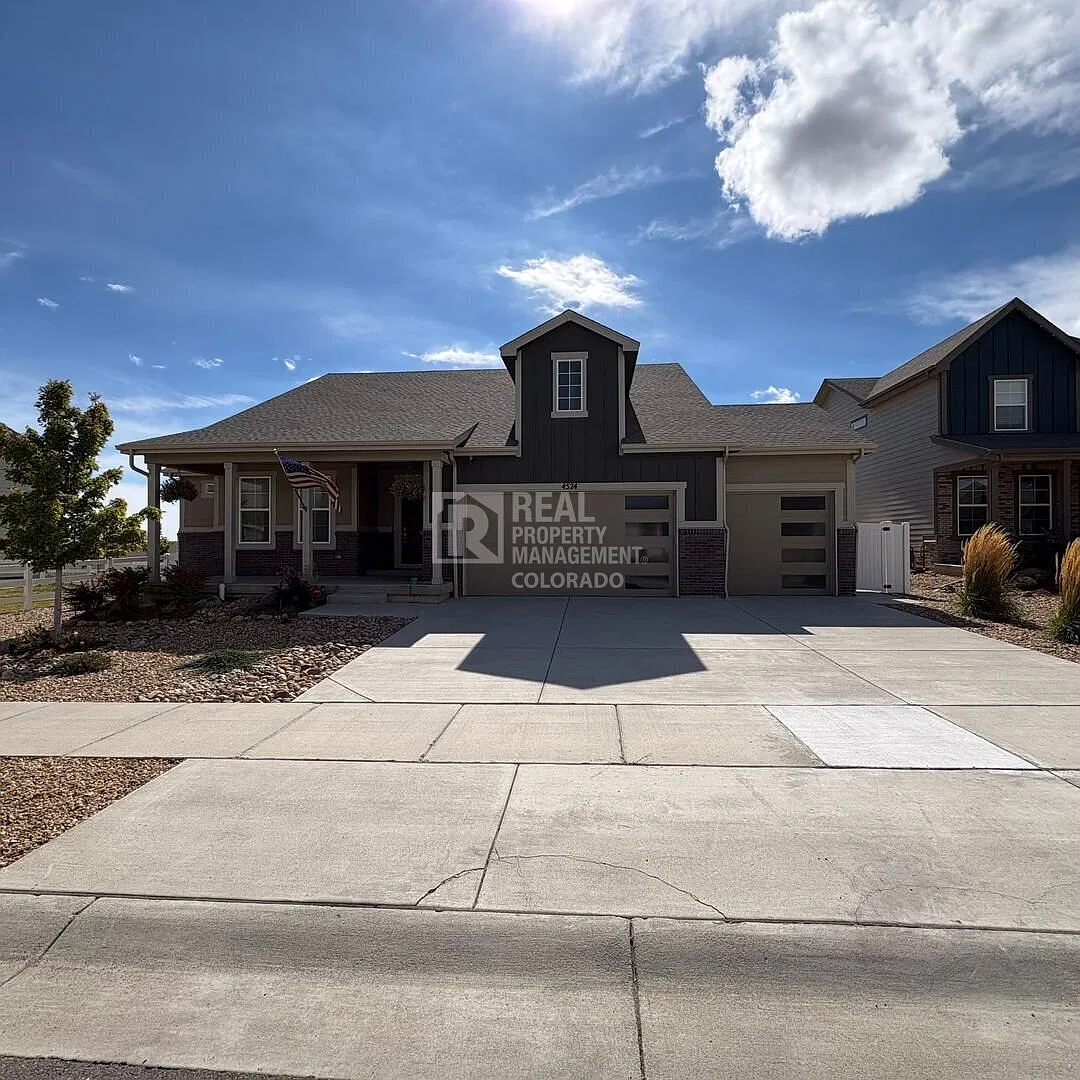 4 bed, 4.0 bath, 3496 sqft, $3,695 — Photo 1