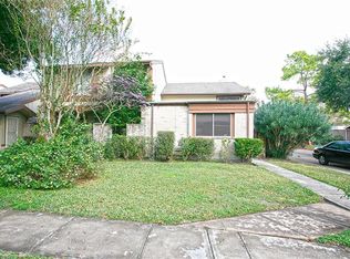 8532 Dairy View Ln, Houston, TX 77072