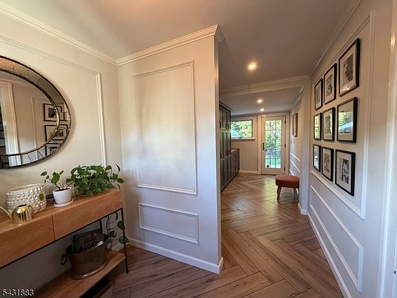 2nd image of 48 New York Ave