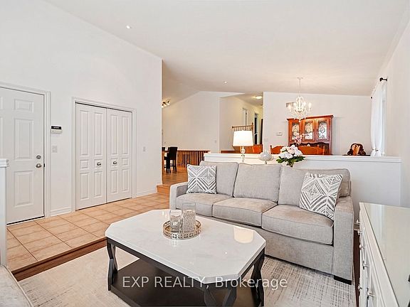 5th image of 7090 Julie Dr