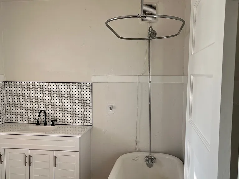 4091 Central Ave — Photo 5
