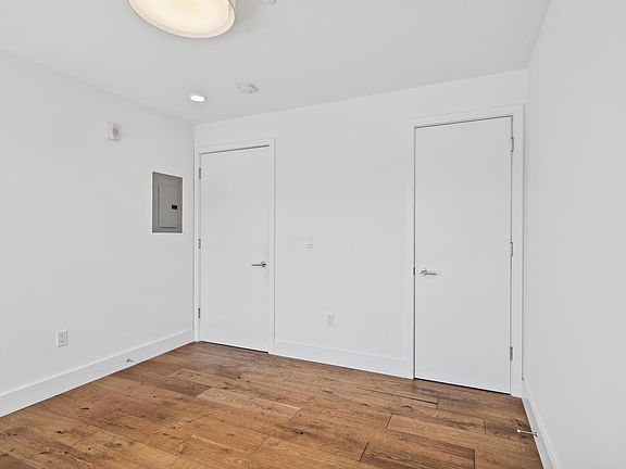 5th image of 1450 15th St #204