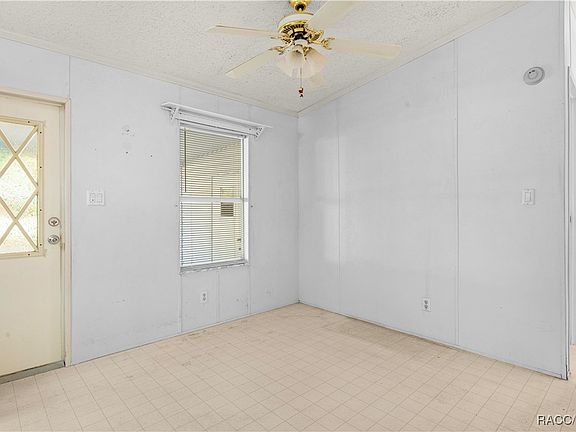 5th image of 7112 Pine Needle Ln