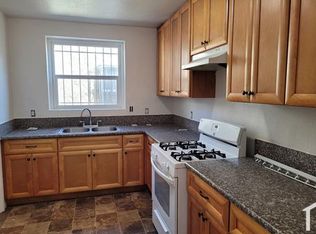 1705 W 64th St, Los Angeles, CA 90047
