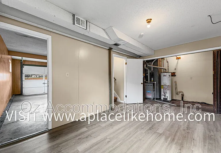 5807 Goddard St — Photo 4