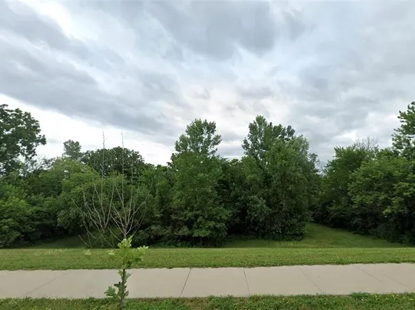 401 E McKinley Ave, Des Moines, IA 50315