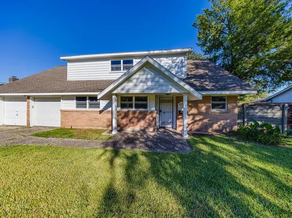 2519 Lazy Lake Dr, Houston, TX 77058