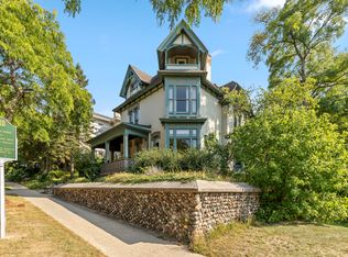 214 Fountain St NE APT 1, Grand Rapids, MI 49503