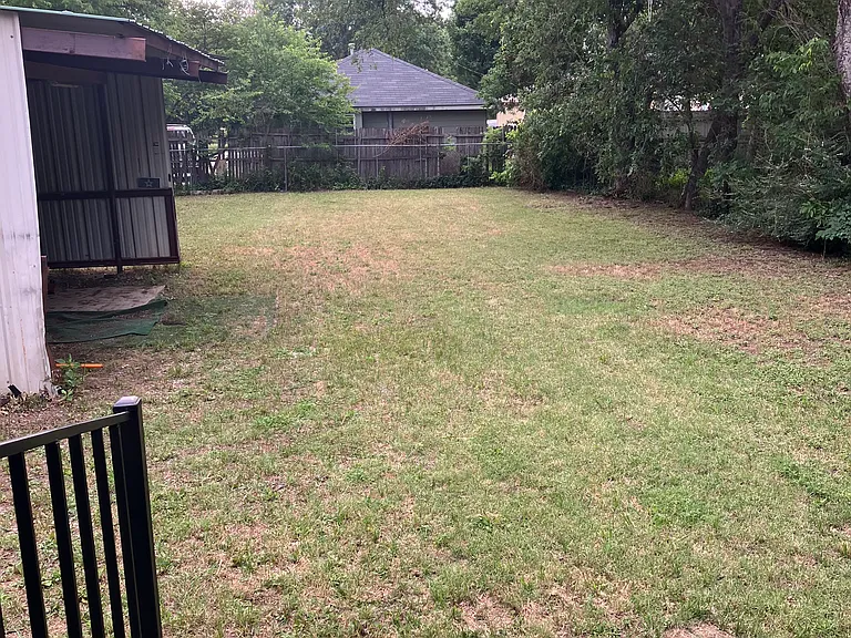 215 S Tatum Ave — Photo 5