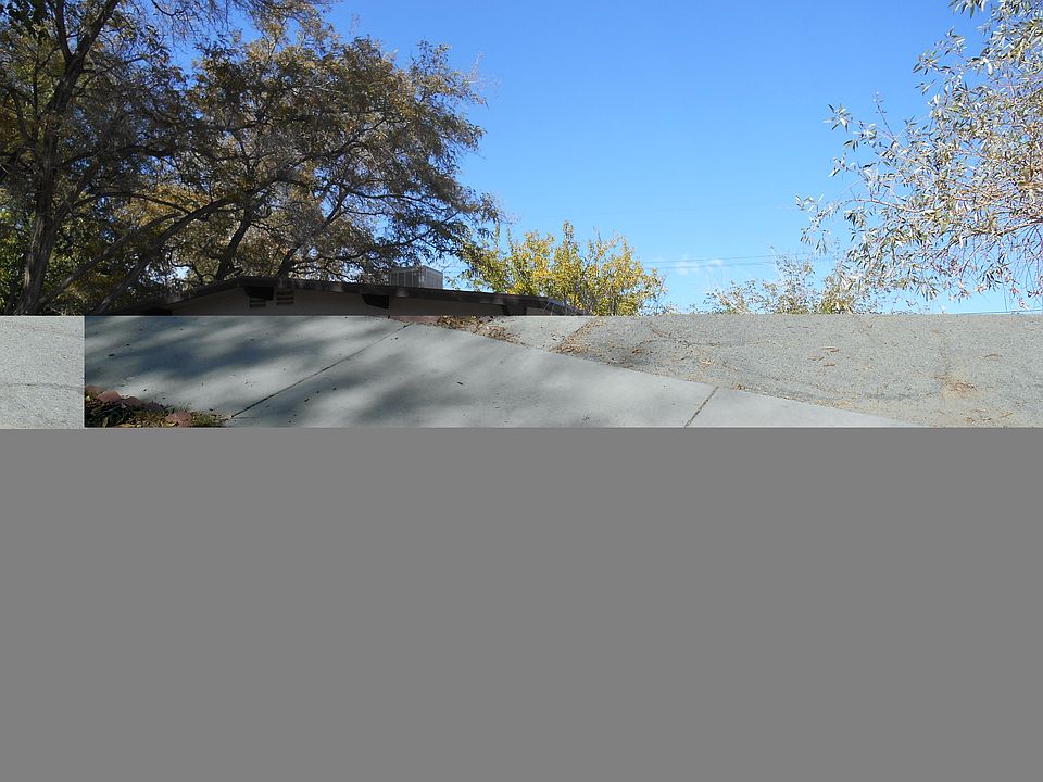 1st image of 715 W Avenue H12