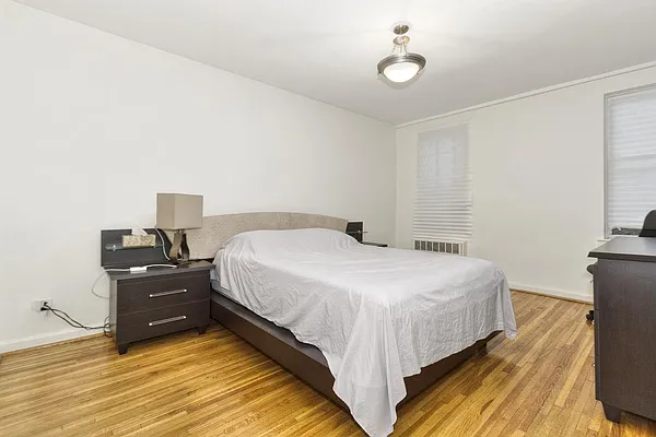 Sold by Fillmore | media 5