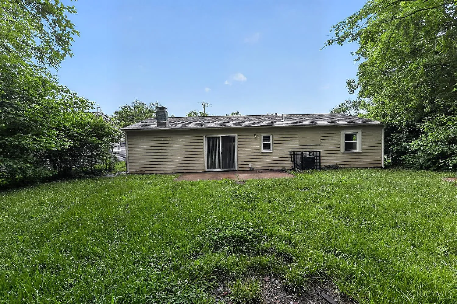 3 bed, 1175 sqft, $1,950 — Photo 3