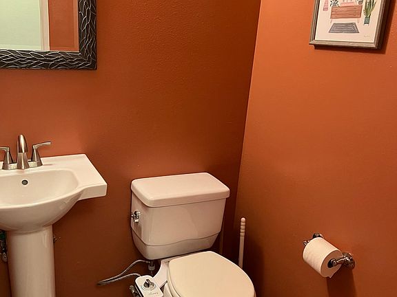 3rd image of 150 E Lakeshore Dr Unit 53