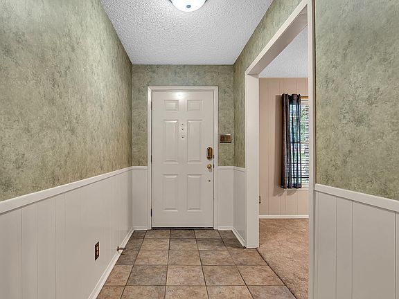 2nd image of 1812 Rodden Dr