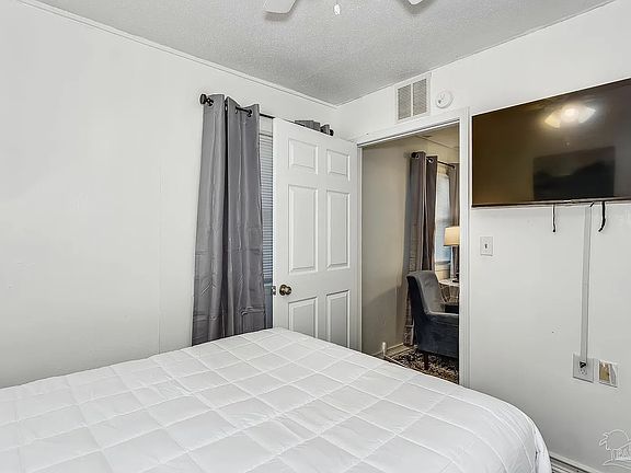 4th image of 6 Ruffin Cir #5