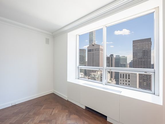 5th image of 15 W 53rd St #35A