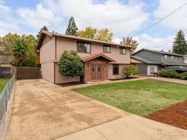 1537 NW Rachel Ave, Roseburg, OR 97471
