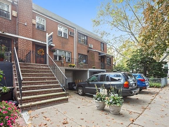 3rd image of 77-06 24th Ave