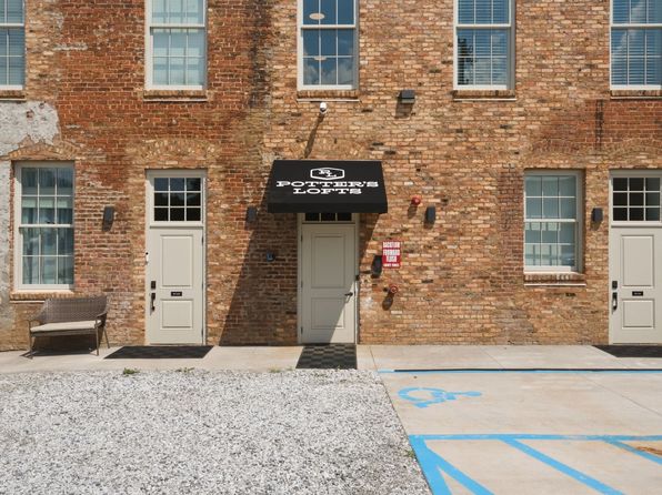5365 N Main St #204