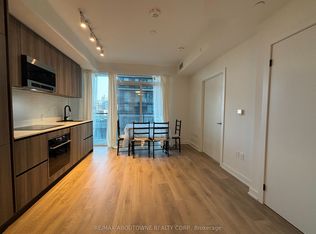 117 Broadway Ave #1012, Toronto, ON M4P 1V3