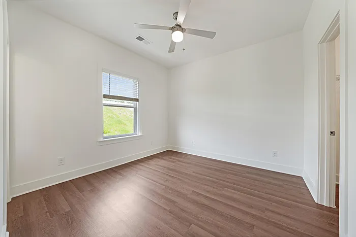 105 Huntley Dr — Photo 8