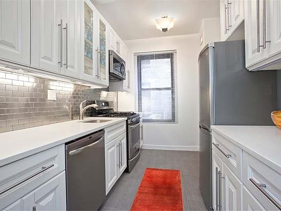 2nd image of 172 E 4th St APT 2I