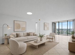 20335 W Country Club Dr APT 1702, Miami, FL 33180