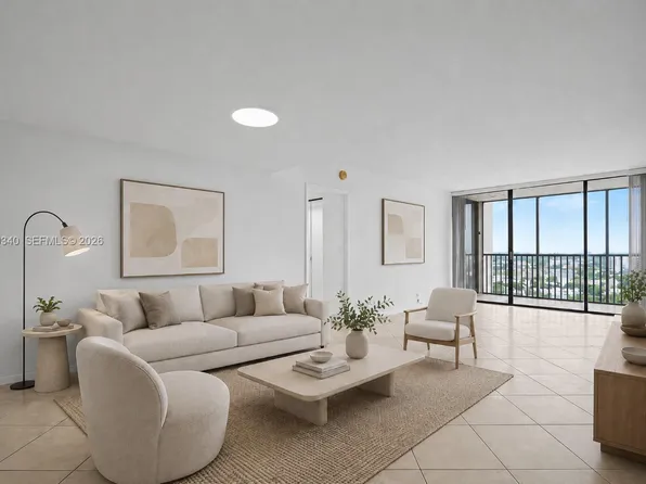 20335 W Country Club Dr, Miami, FL