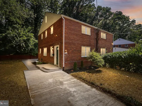 6011 Longfellow St, Riverdale, MD 20737