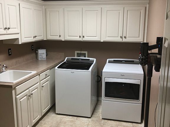 5th image of 505 Weavers Way