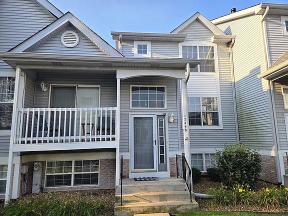 3rd image of 17448 Sauk Dr