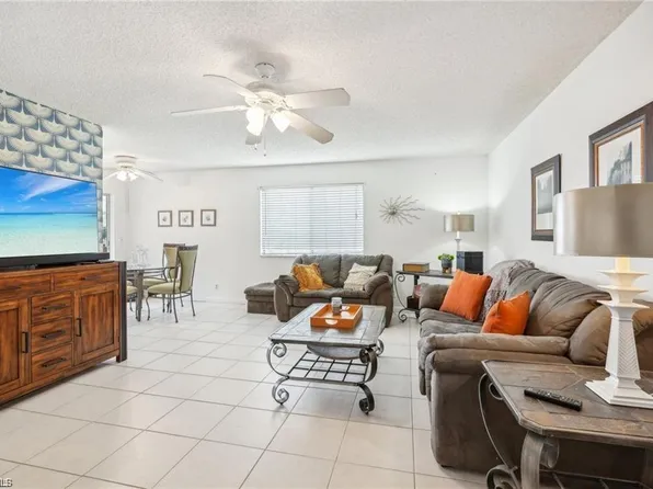 3655 Boca Ciega Dr APT 202, Naples, FL 34112